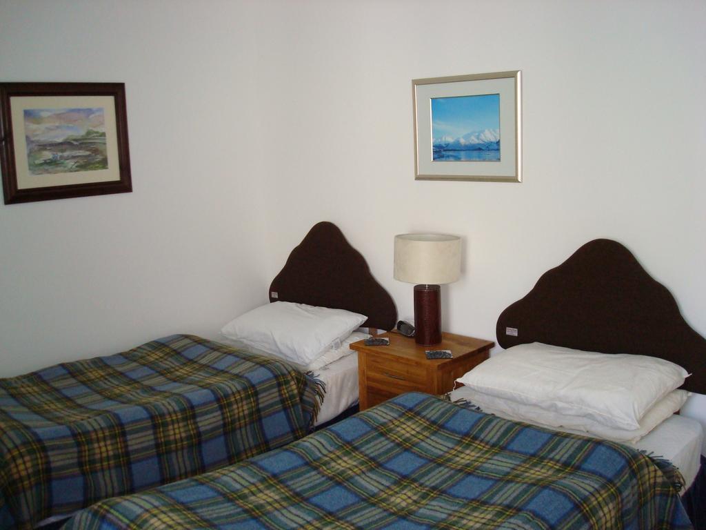 Harris White Cottage Rodel Esterno foto