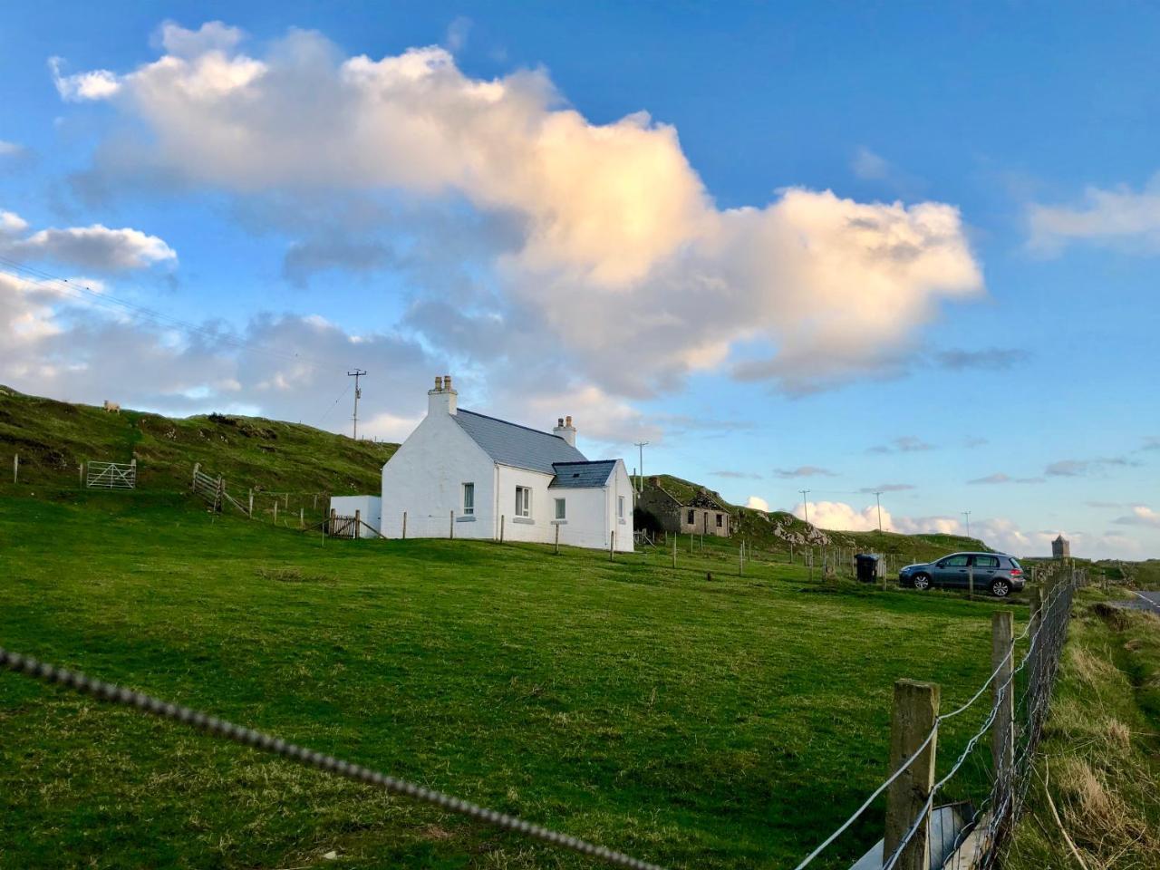 Harris White Cottage Rodel Esterno foto
