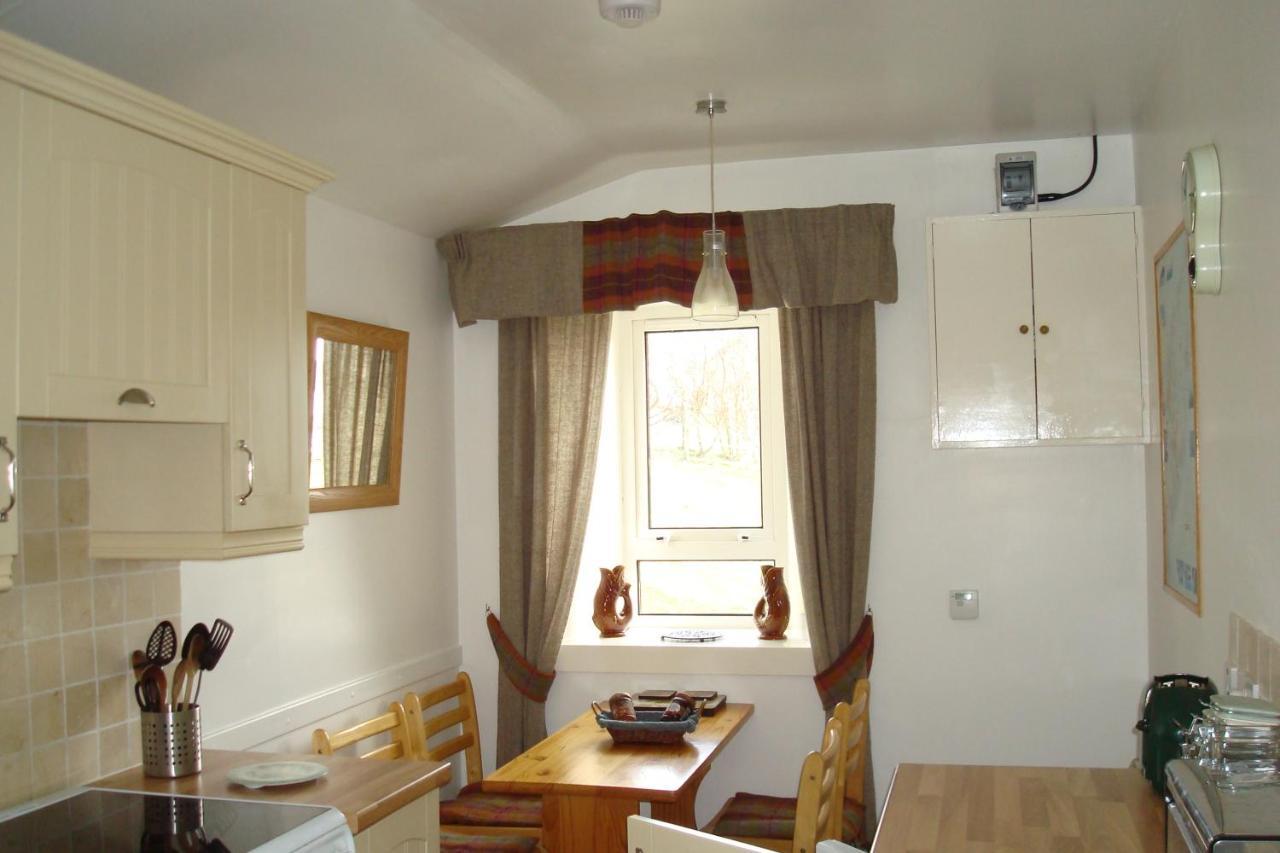 Harris White Cottage Rodel Esterno foto